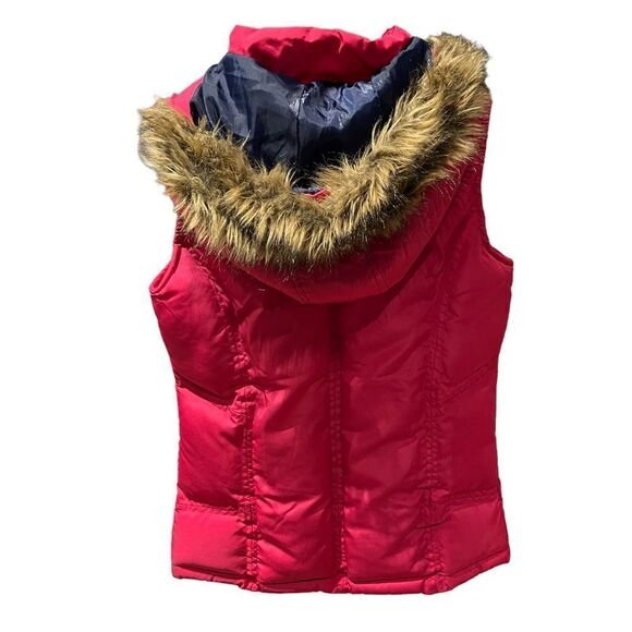U. S. Polo Assn. Bright Pink Vest, Hooded with faux fur trim Size Small - Picture 3 of 11